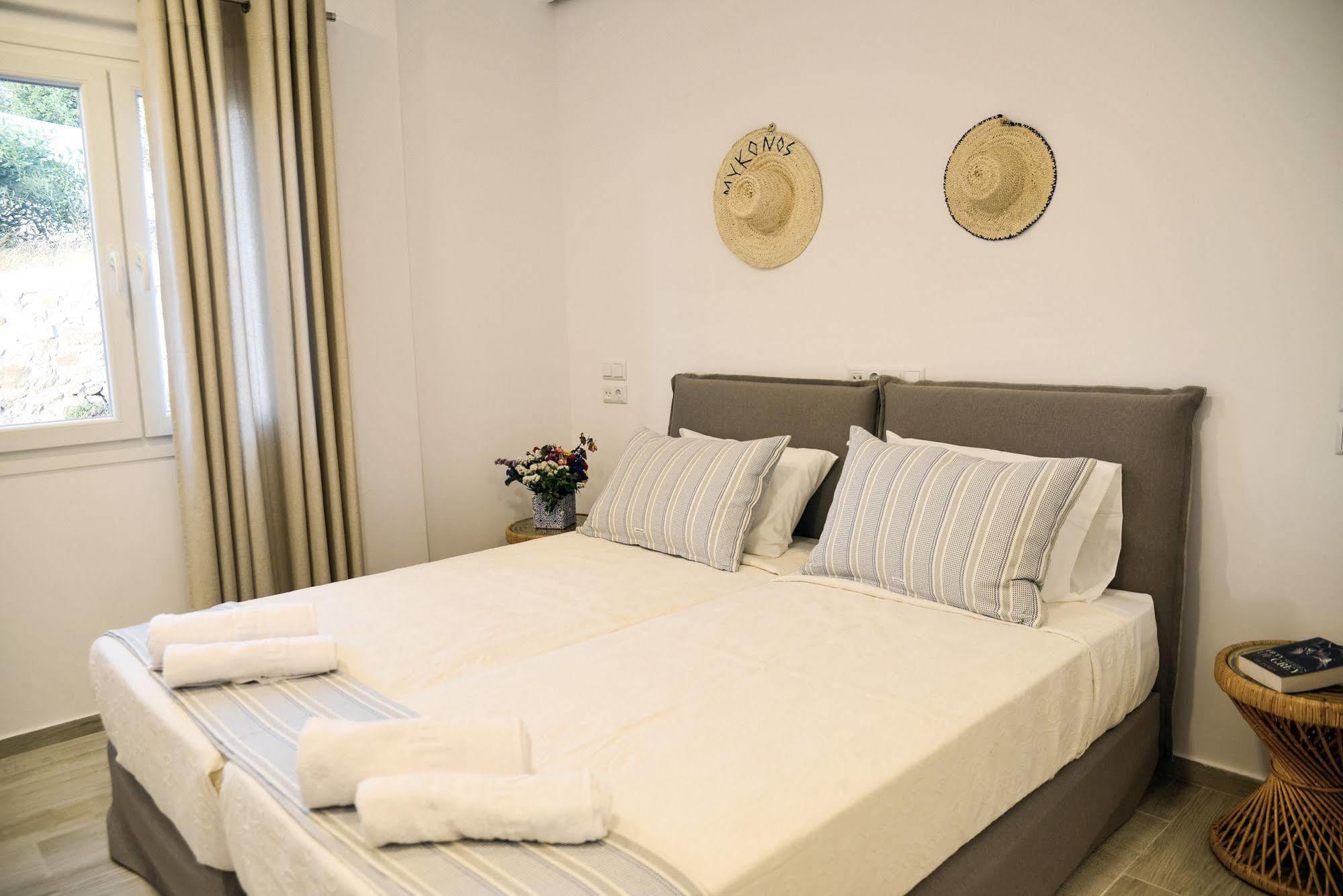 Dimele Rooms & Studios Mykonos Town ภายนอก รูปภาพ
